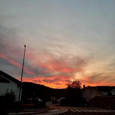 Koselig Lite Hus I Heggedal *